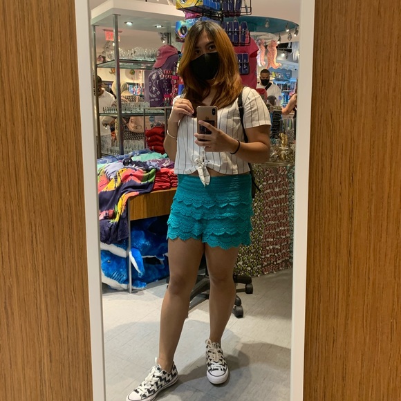 Meet your Posher, Elaissa - Picture 1 of 1